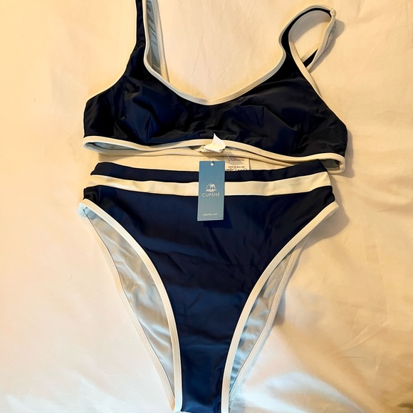 Cupshe high waisted bikini - Picture 1 of 1